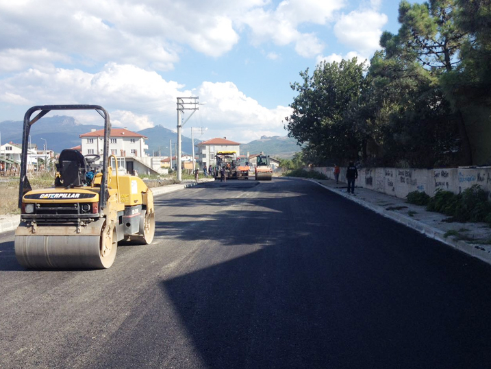 Geyve Belediyesi Sıcak Asfalt ile Yol Yapım İşi